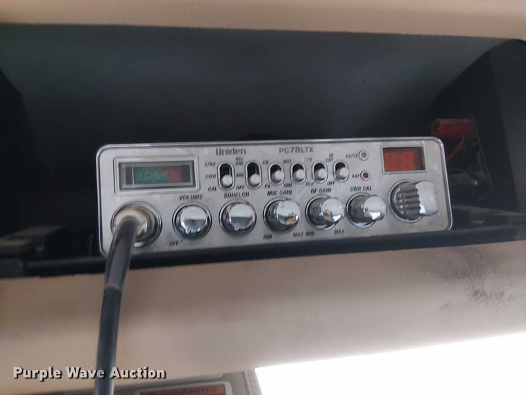 image for item DJ7922 2023 Mack Pinnacle semi truck