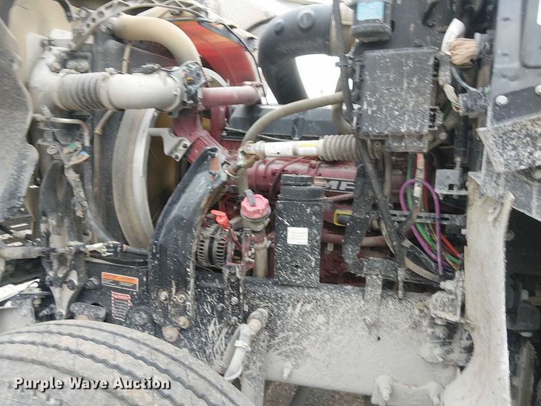 image for item DJ7922 2023 Mack Pinnacle semi truck