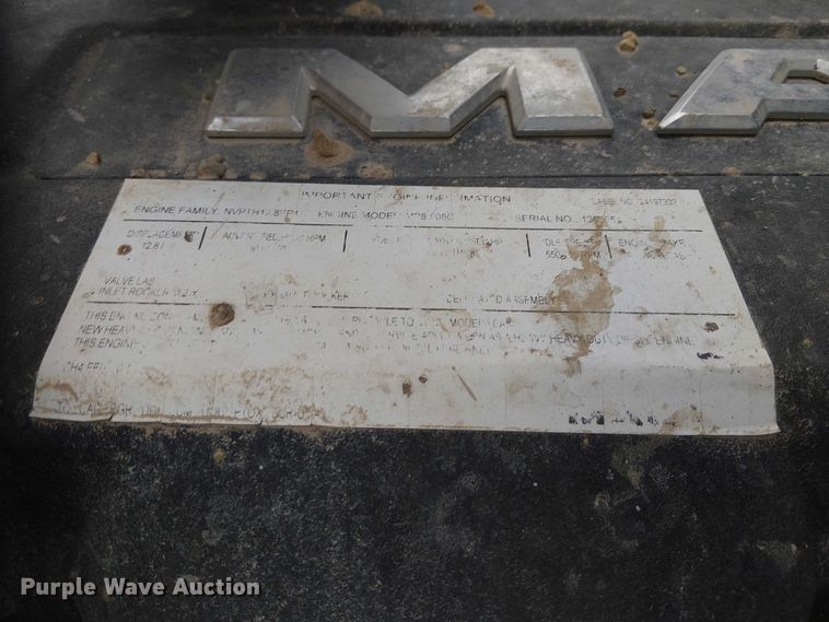 image for item DJ7922 2023 Mack Pinnacle semi truck