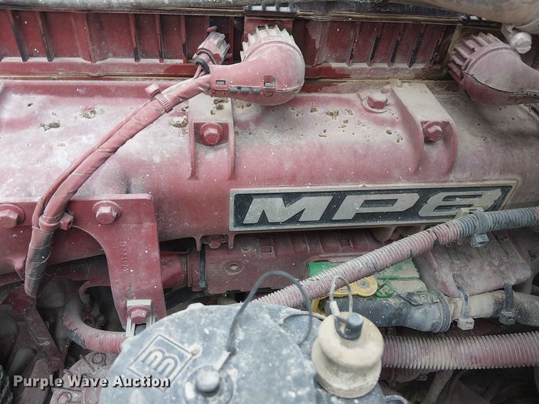 image for item DJ7922 2023 Mack Pinnacle semi truck