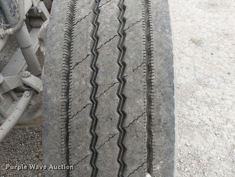 image for item DJ7922 2023 Mack Pinnacle semi truck