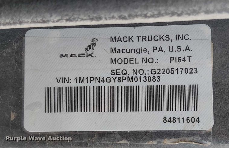 image for item DJ7922 2023 Mack Pinnacle semi truck