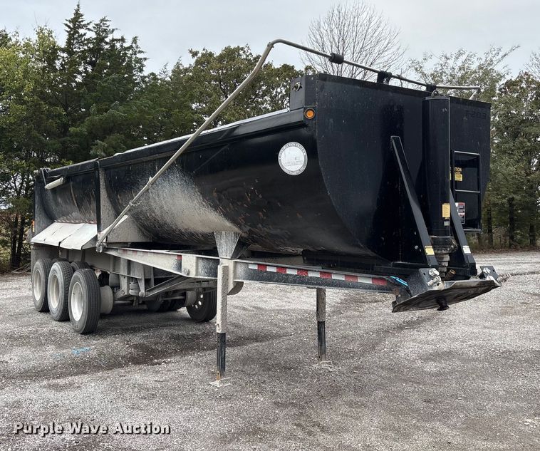image for item DJ7923 2023 Construction Trailer Specialist HRD 31 QF TRI end dump trailer