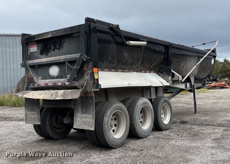 image for item DJ7923 2023 Construction Trailer Specialist HRD 31 QF TRI end dump trailer
