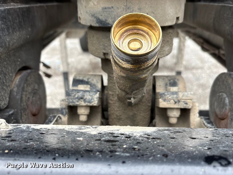 image for item DJ7923 2023 Construction Trailer Specialist HRD 31 QF TRI end dump trailer