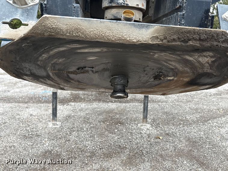 image for item DJ7923 2023 Construction Trailer Specialist HRD 31 QF TRI end dump trailer