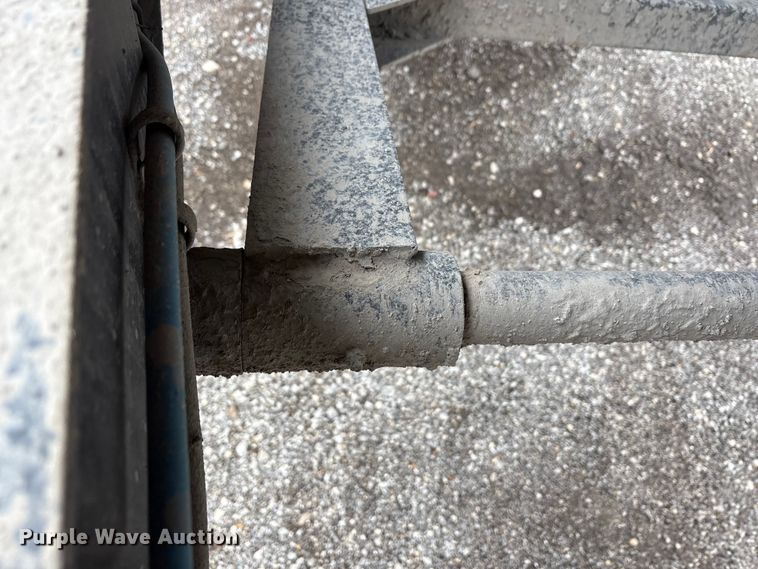 image for item DJ7923 2023 Construction Trailer Specialist HRD 31 QF TRI end dump trailer