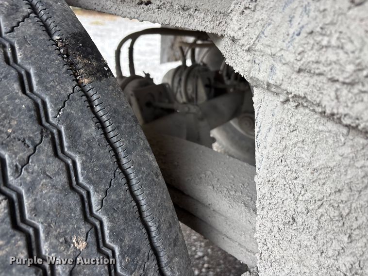 image for item DJ7923 2023 Construction Trailer Specialist HRD 31 QF TRI end dump trailer