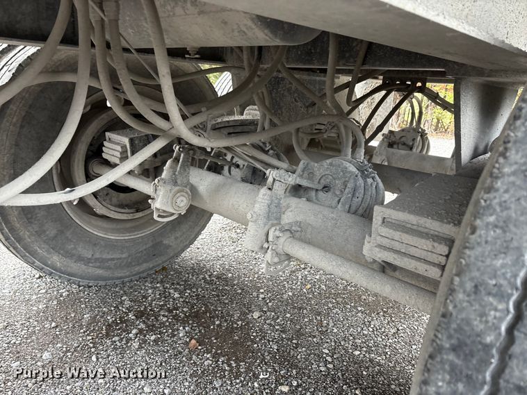 image for item DJ7923 2023 Construction Trailer Specialist HRD 31 QF TRI end dump trailer