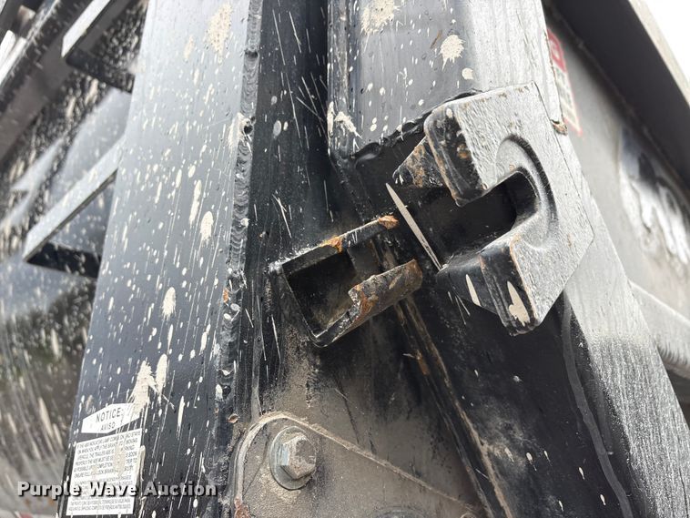 image for item DJ7923 2023 Construction Trailer Specialist HRD 31 QF TRI end dump trailer