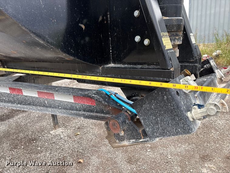 image for item DJ7923 2023 Construction Trailer Specialist HRD 31 QF TRI end dump trailer