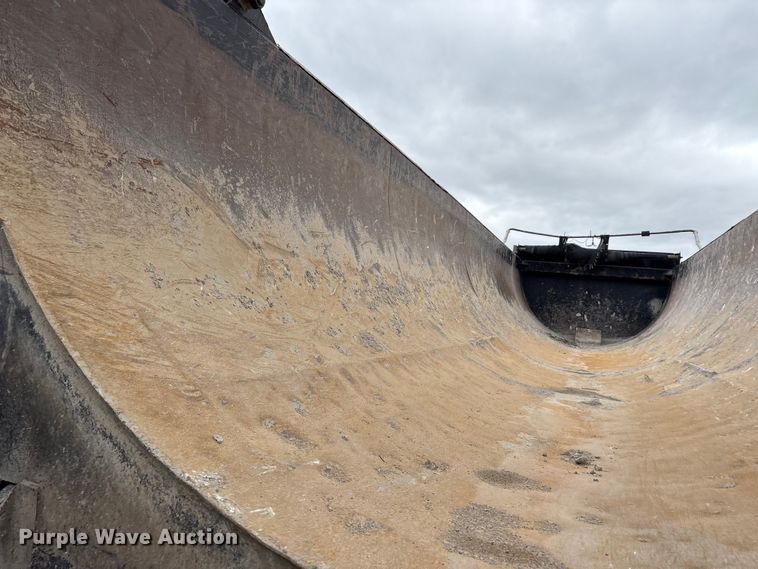 image for item DJ7923 2023 Construction Trailer Specialist HRD 31 QF TRI end dump trailer