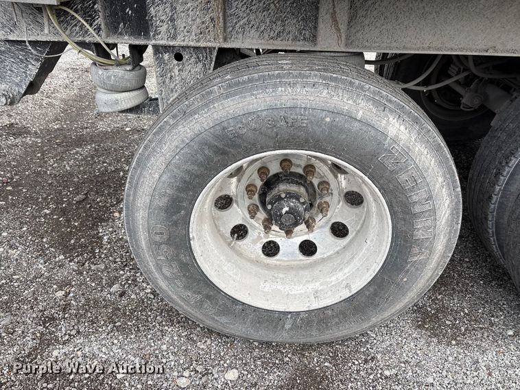 image for item DJ7923 2023 Construction Trailer Specialist HRD 31 QF TRI end dump trailer