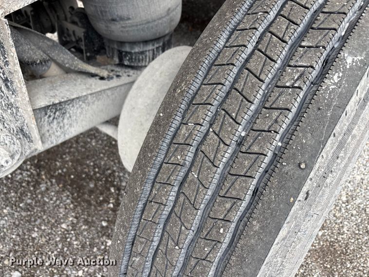 image for item DJ7923 2023 Construction Trailer Specialist HRD 31 QF TRI end dump trailer