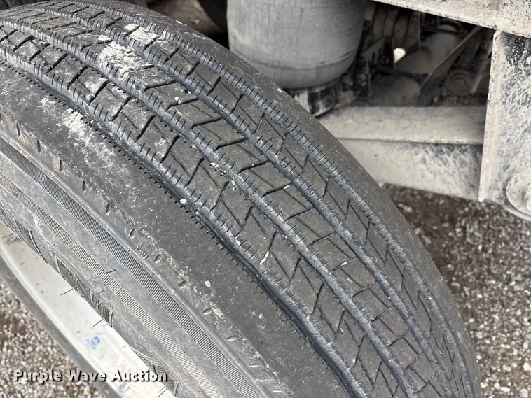 image for item DJ7923 2023 Construction Trailer Specialist HRD 31 QF TRI end dump trailer