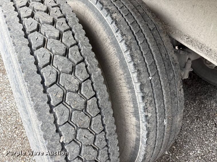 image for item DJ7923 2023 Construction Trailer Specialist HRD 31 QF TRI end dump trailer