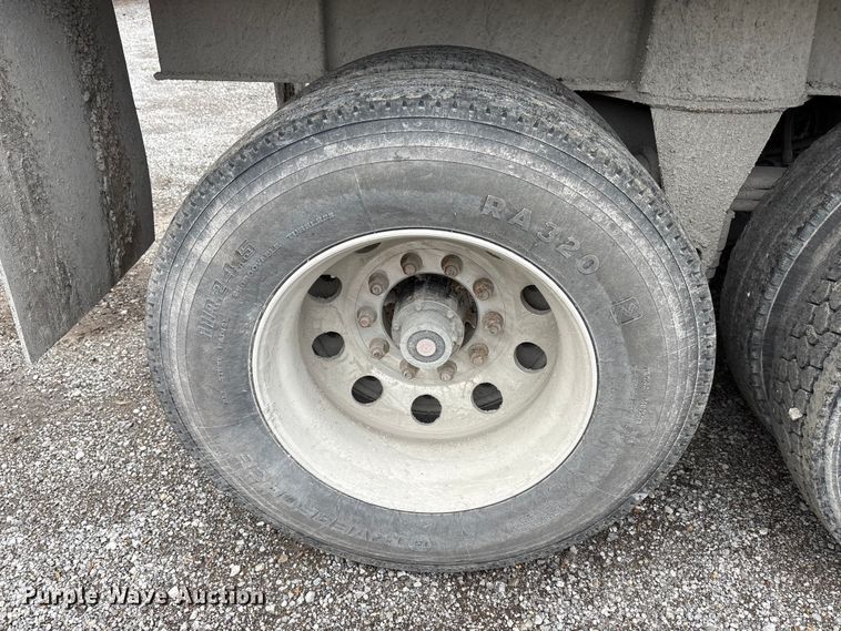 image for item DJ7923 2023 Construction Trailer Specialist HRD 31 QF TRI end dump trailer