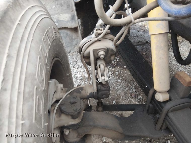 image for item DJ7927 1997 Peterbilt 385 semi truck