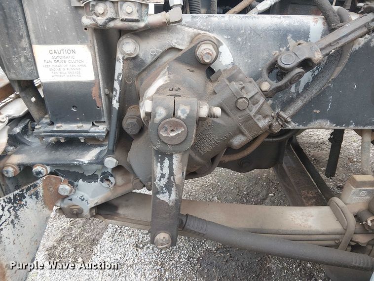 image for item DJ7927 1997 Peterbilt 385 semi truck