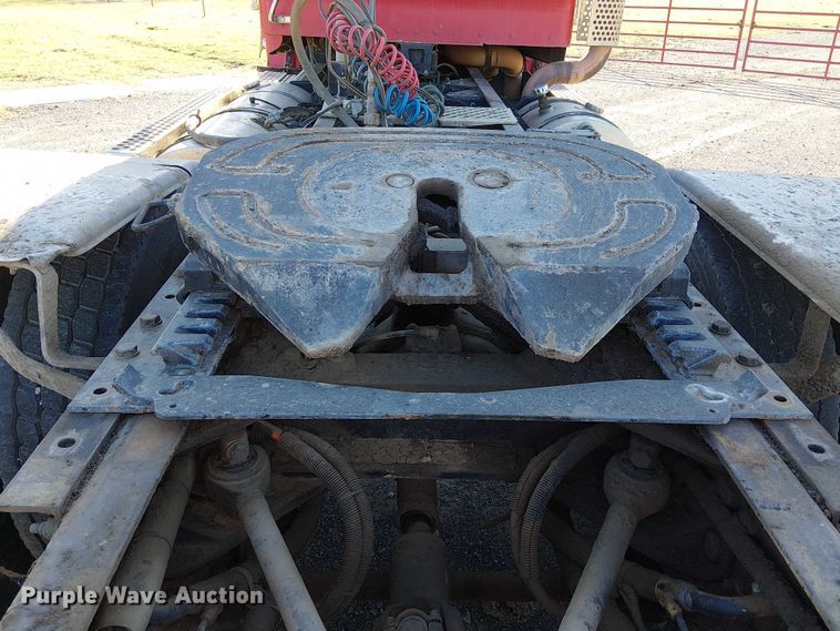 image for item DJ7929 2011 Kenworth T800 semi truck