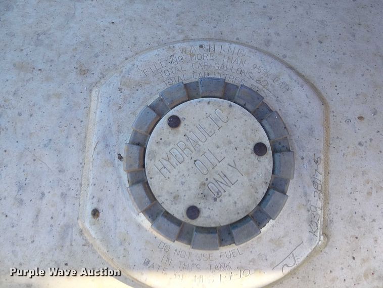 image for item DJ7929 2011 Kenworth T800 semi truck