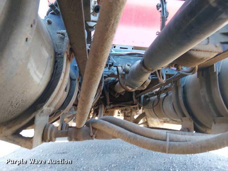 image for item DJ7929 2011 Kenworth T800 semi truck