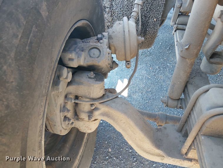 image for item DJ7929 2011 Kenworth T800 semi truck