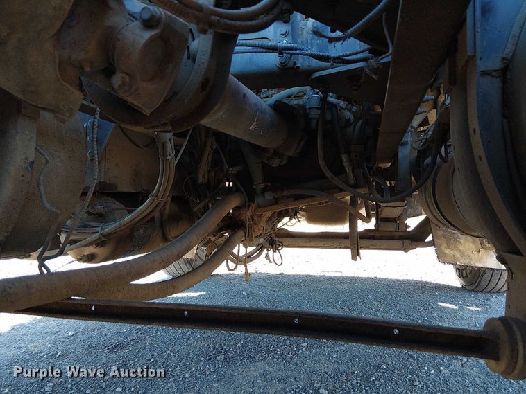 image for item DJ7929 2011 Kenworth T800 semi truck