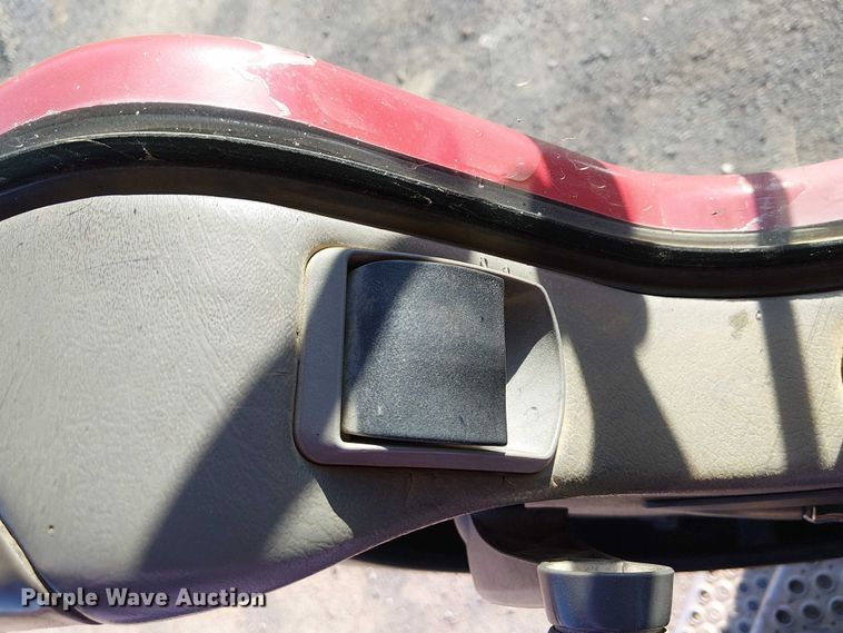 image for item DJ7929 2011 Kenworth T800 semi truck