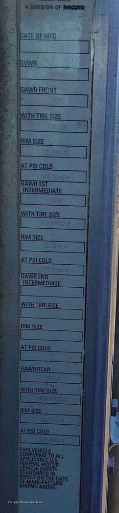 image for item DJ7929 2011 Kenworth T800 semi truck