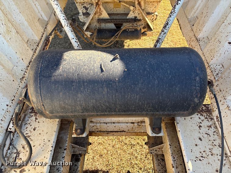 image for item DJ7930 2007 Construction Trailer Specialist  BDT-40 bottom dump trailer