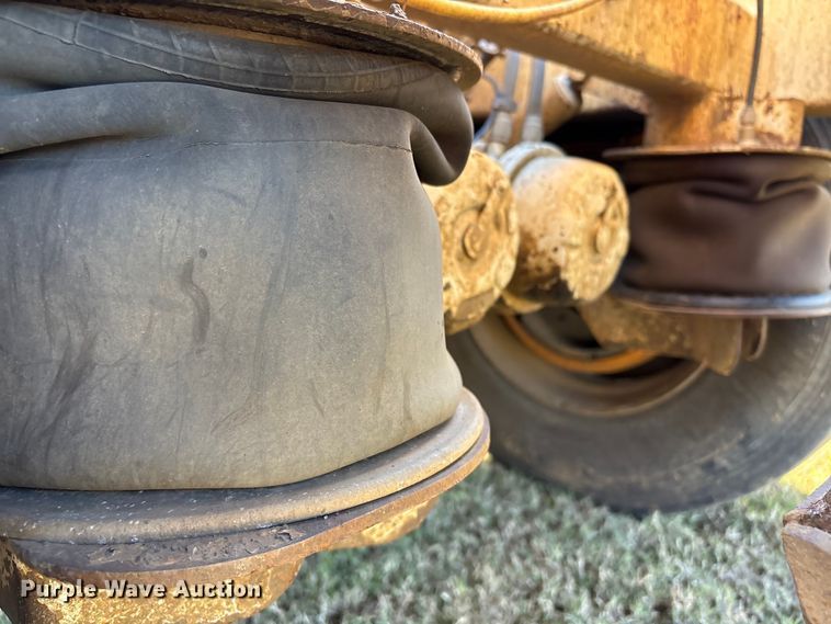 image for item DJ7930 2007 Construction Trailer Specialist  BDT-40 bottom dump trailer