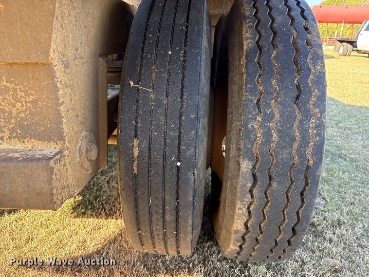 image for item DJ7930 2007 Construction Trailer Specialist  BDT-40 bottom dump trailer