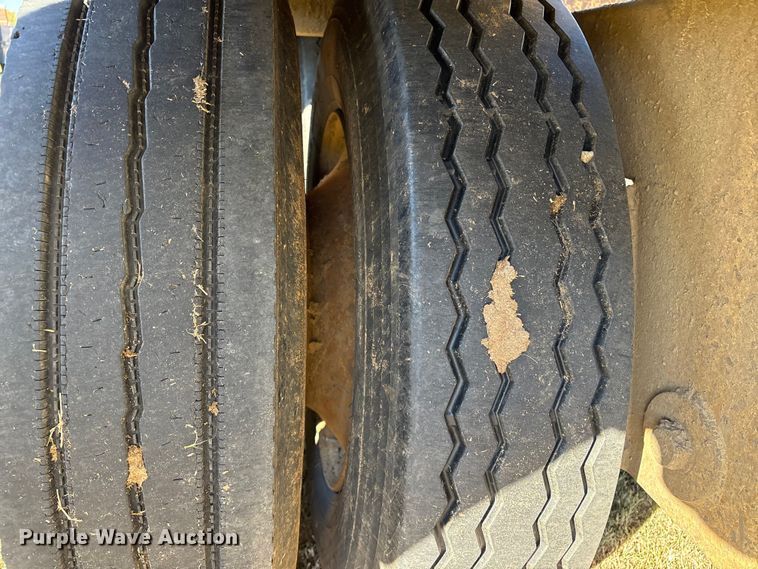 image for item DJ7930 2007 Construction Trailer Specialist  BDT-40 bottom dump trailer