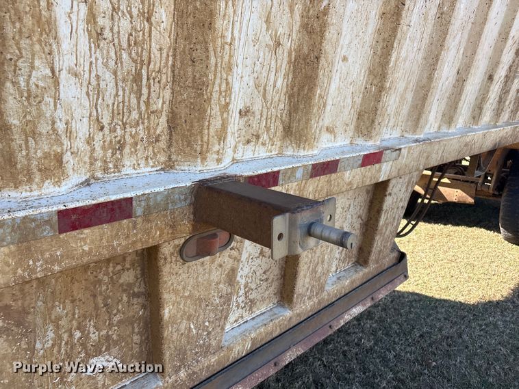 image for item DJ7931 2011 Construction Trailer Specialists BDT-40 LW bottom dump trailer