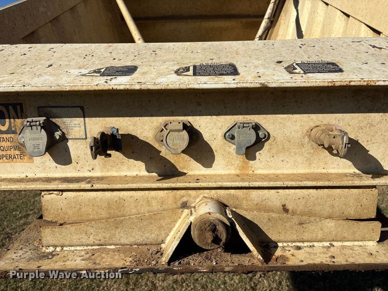 image for item DJ7931 2011 Construction Trailer Specialists BDT-40 LW bottom dump trailer