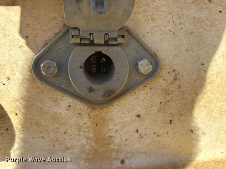 image for item DJ7931 2011 Construction Trailer Specialists BDT-40 LW bottom dump trailer