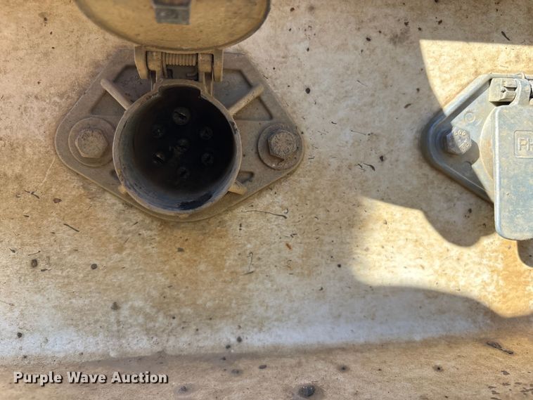 image for item DJ7931 2011 Construction Trailer Specialists BDT-40 LW bottom dump trailer