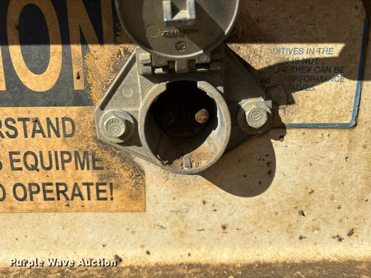 image for item DJ7931 2011 Construction Trailer Specialists BDT-40 LW bottom dump trailer