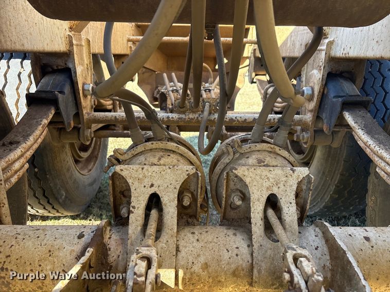 image for item DJ7931 2011 Construction Trailer Specialists BDT-40 LW bottom dump trailer