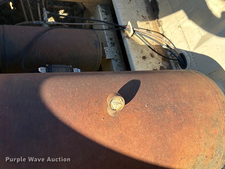 image for item DJ7931 2011 Construction Trailer Specialists BDT-40 LW bottom dump trailer