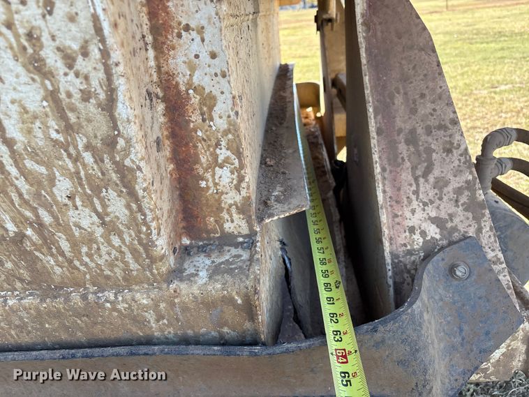 image for item DJ7931 2011 Construction Trailer Specialists BDT-40 LW bottom dump trailer