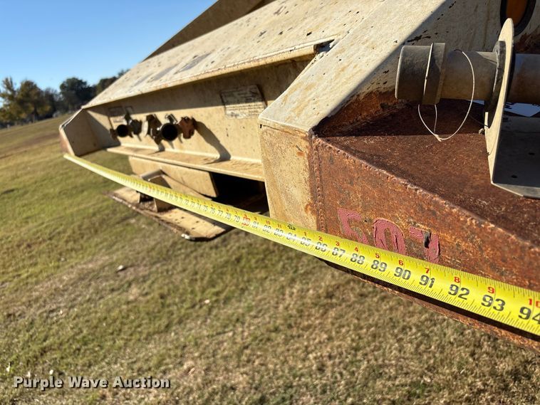 image for item DJ7931 2011 Construction Trailer Specialists BDT-40 LW bottom dump trailer