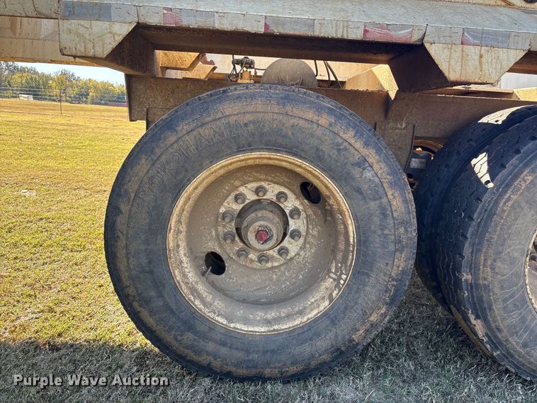 image for item DJ7931 2011 Construction Trailer Specialists BDT-40 LW bottom dump trailer