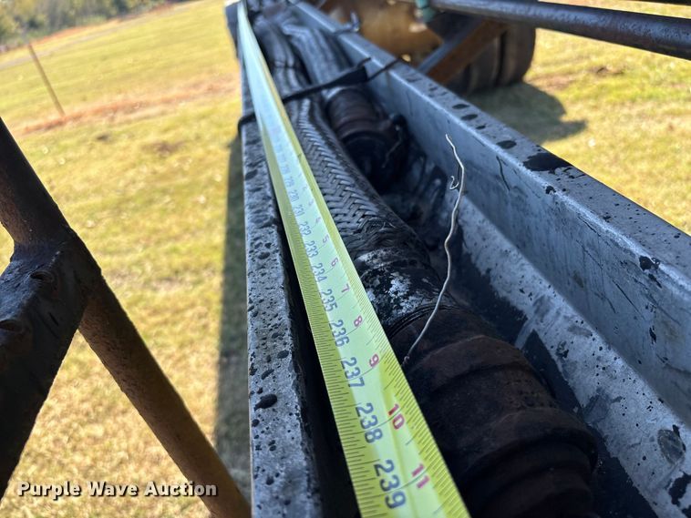 image for item DJ7932 1999 E.D. Etnyre & Co tank trailer