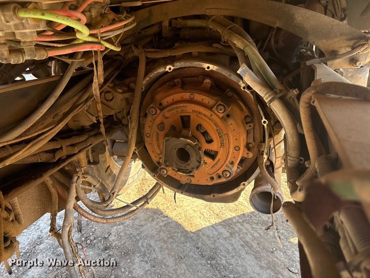 image for item DJ7979 2014 Peterbilt 365 truck cab and chassis