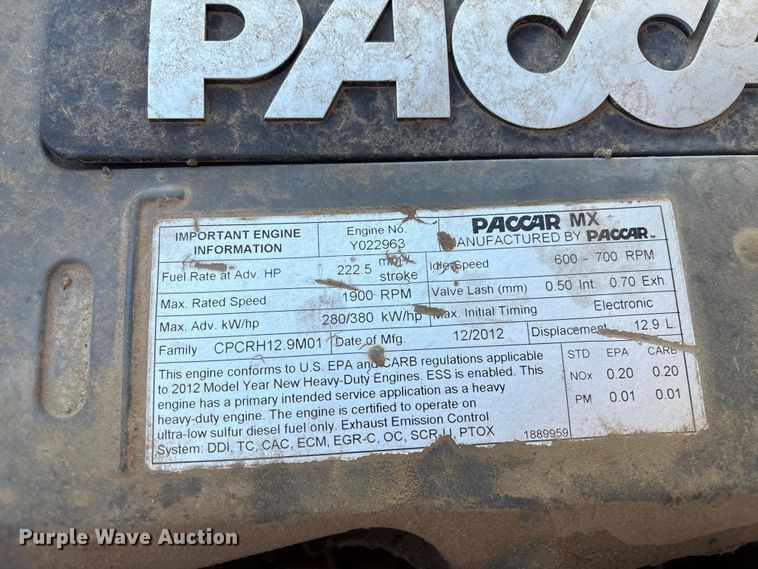 image for item DJ7979 2014 Peterbilt 365 truck cab and chassis