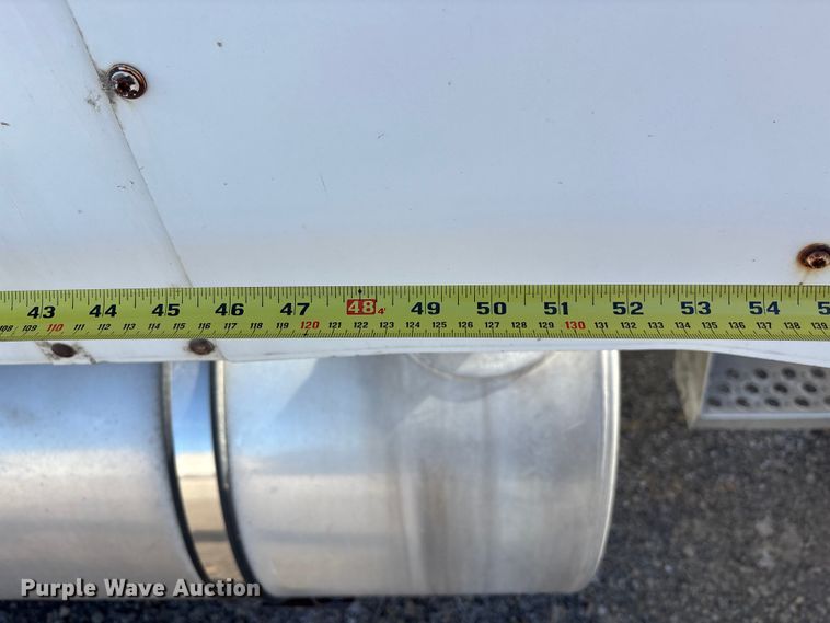 image for item DK0147 1995 Kenworth T800 semi truck