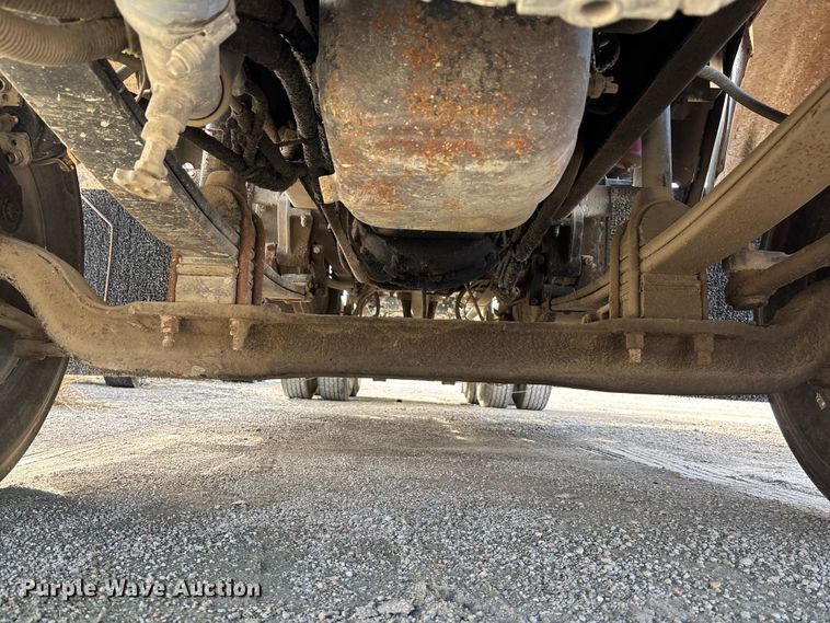 image for item DK0147 1995 Kenworth T800 semi truck