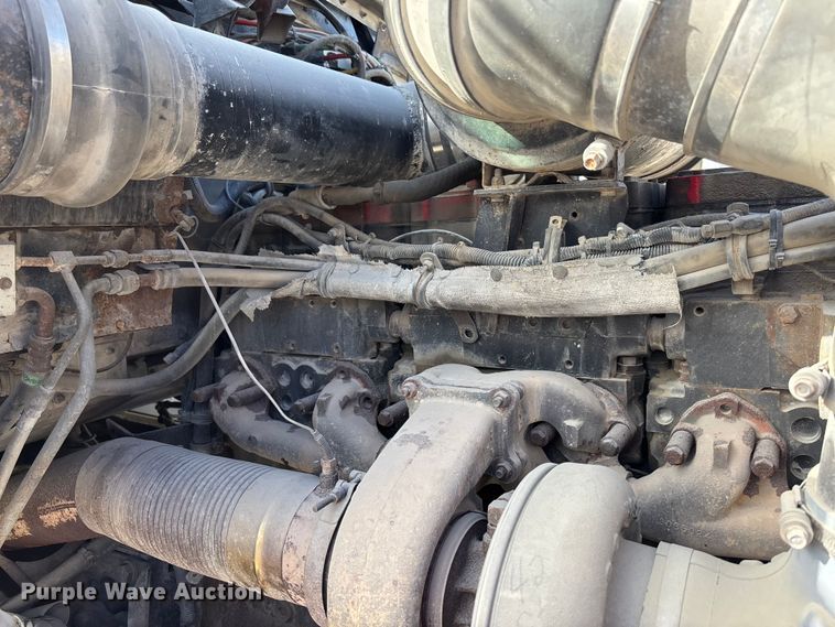 image for item DK0147 1995 Kenworth T800 semi truck